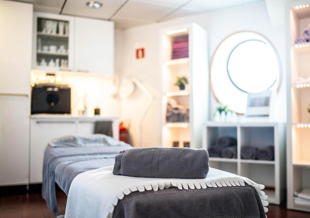 Viking Line Ferry Gabriella - One-Way Journey From Stockholm To Helsinki酒店 外观 照片