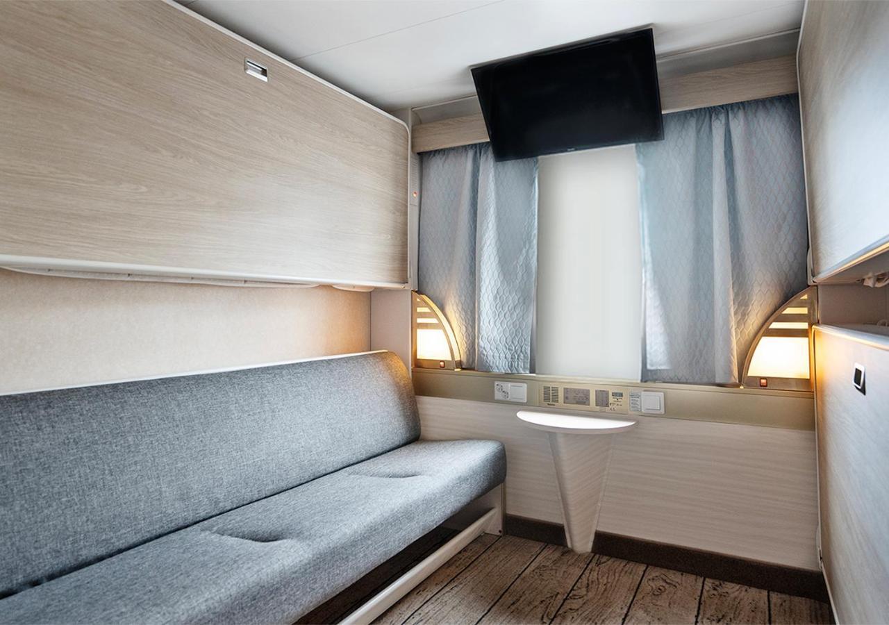 Viking Line Ferry Gabriella - One-Way Journey From Stockholm To Helsinki酒店 客房 照片