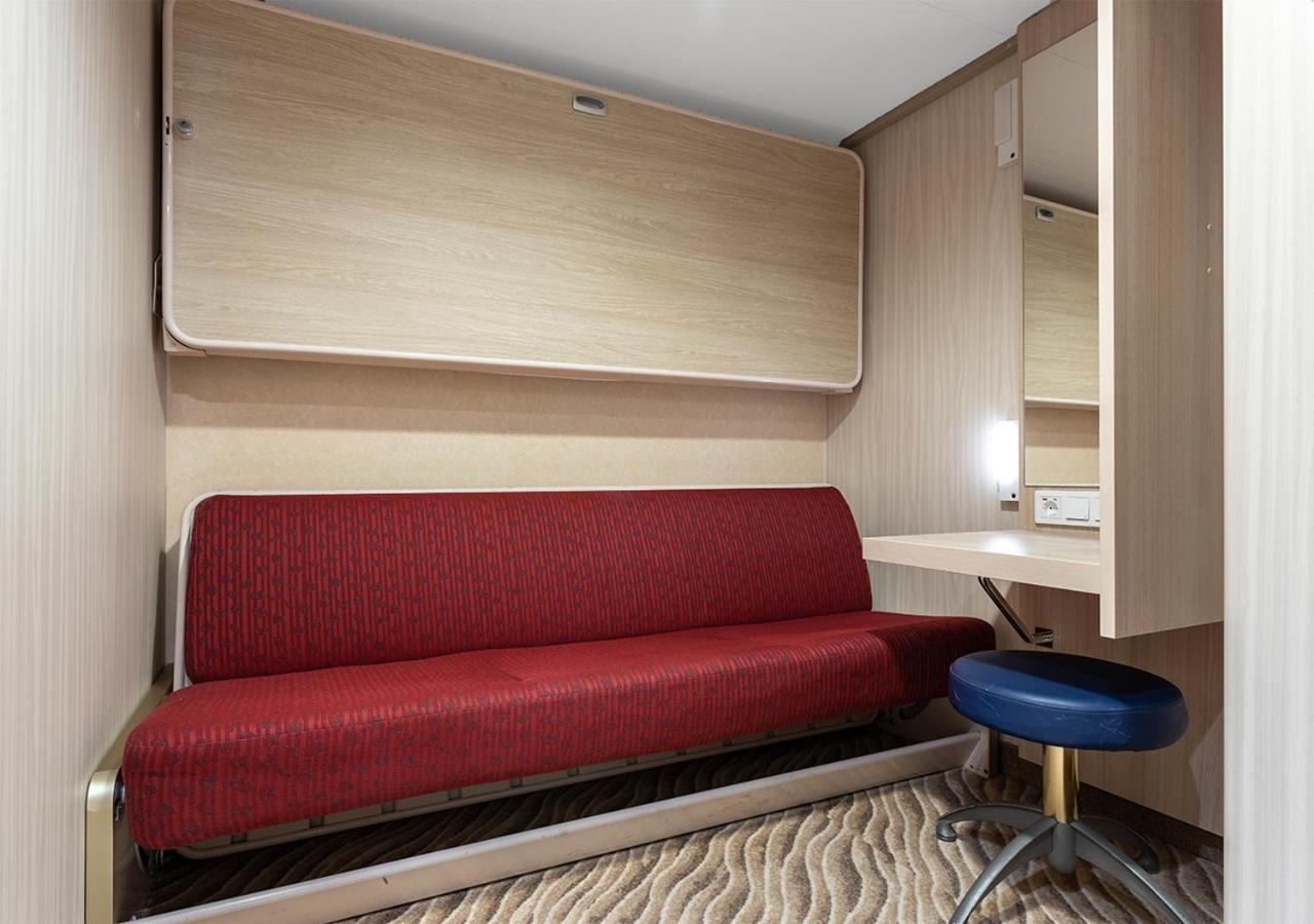 Viking Line Ferry Gabriella - One-Way Journey From Stockholm To Helsinki酒店 客房 照片